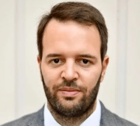 Toni Raurich Toni Raurich