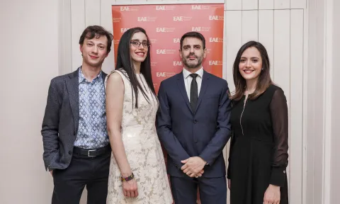 EAE Business School reconoce a los alumnos con mejor expediente académico en su Dean's List 17